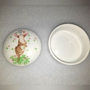 Bunny trinket box